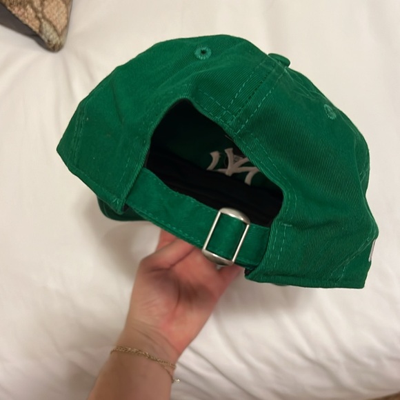 Yankees MOMA Hat - Picture 4 of 4